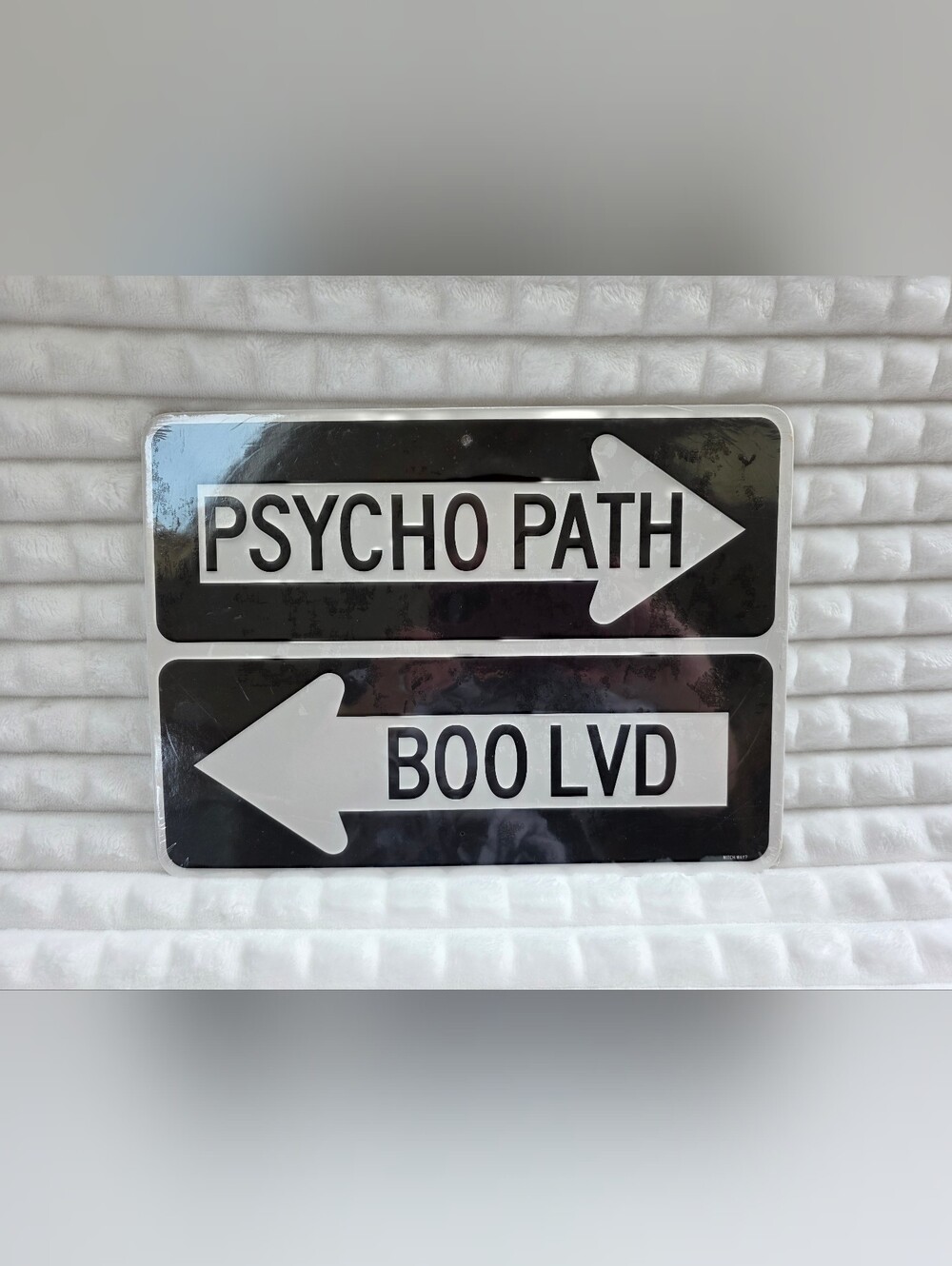 Vintage Trick or Treat Smell My Feet Halloween Sign